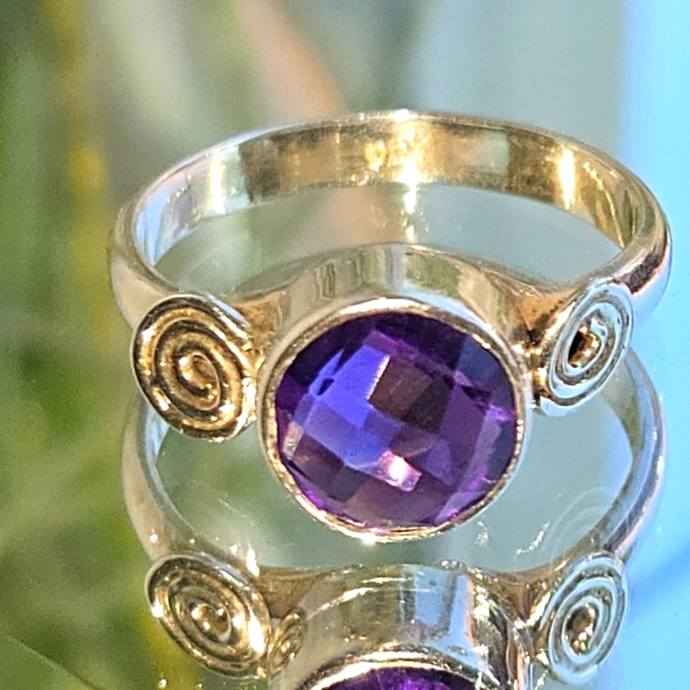 Amethyst Sterling .925 Ring Size 6 Beautifully Cut Round Excellent New Condition